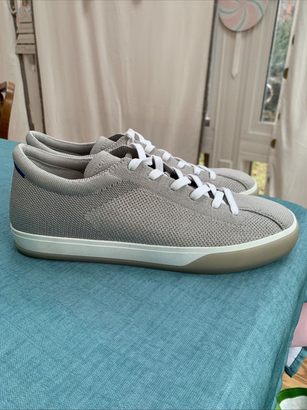 Rothy's Lace Up Sneakers NEW size 10.5 medium width "Storm" light gray $169 MSRP